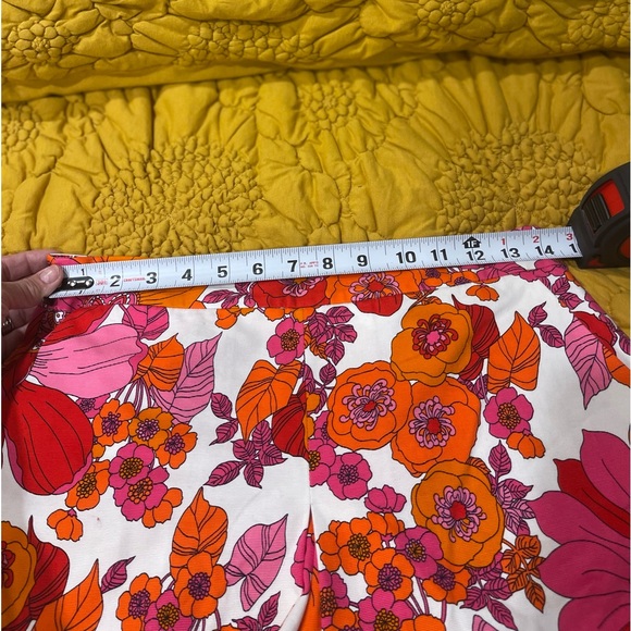 NWT Adorable Retro Trina Turk Shorts Size 2 - Picture 8 of 11